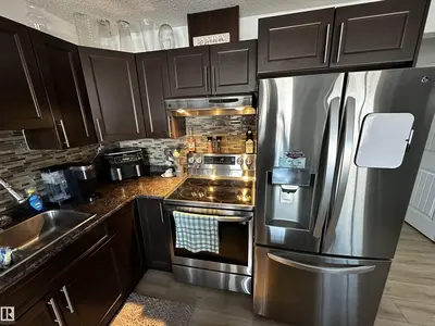 Interior photo 4 of 4019 41B Ave