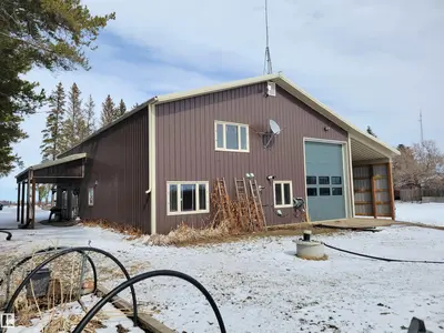 Interior photo 1 of 48003 RR 60