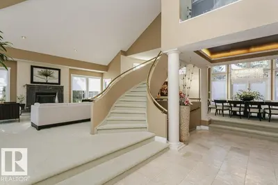 Interior photo 3 of 11 WELLINGTON CR NW