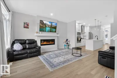Interior photo 1 of 1120 Plum LN SW
