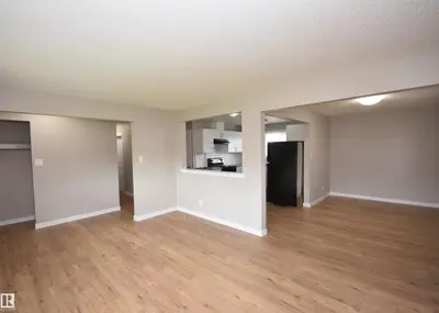 Interior photo 2 of 13527 70 ST NW