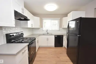 Interior photo 4 of 13527 70 ST NW