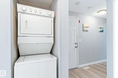 Interior photo 4 of 1160 Aspen DR W