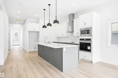 Interior photo 3 of 9807 90 AV NW