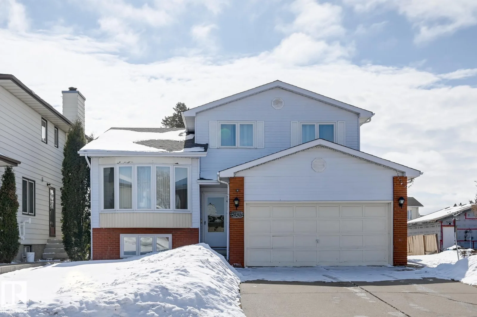 8507 152B AV NW, Edmonton - 5 bedroom Detached Single Family for sale