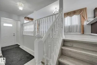 Interior photo 4 of 8507 152B AV NW