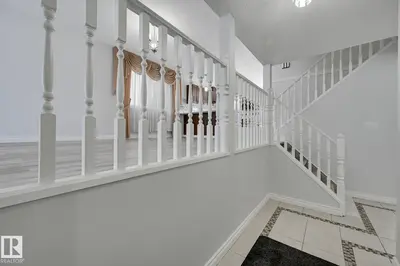 Interior photo 3 of 8507 152B AV NW