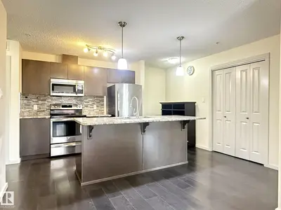 Interior photo 4 of #119 344 WINDERMERE RD SW