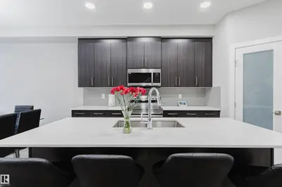 Interior photo 2 of 343 EDGEMONT DR NW