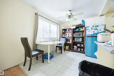 Interior photo 2 of 774 ABBOTTSFIELD RD NW NW