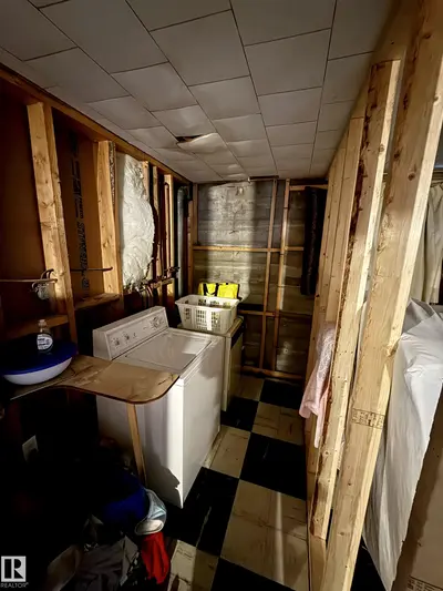 Interior photo 4 of 5110 50 ST