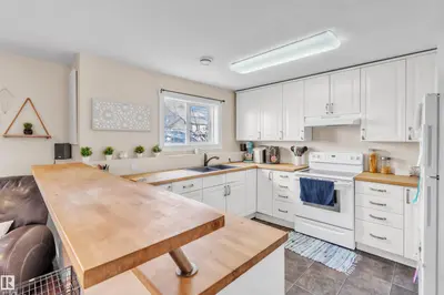 Interior photo 4 of #102 4120 40 ST