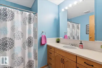 Interior photo 2 of 228 PARKSIDE DR