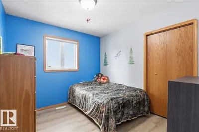 Interior photo 3 of 228 PARKSIDE DR