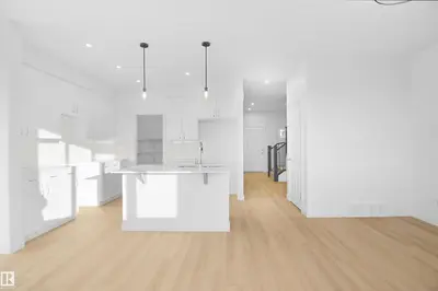 Interior photo 4 of 3436 122 ST SW