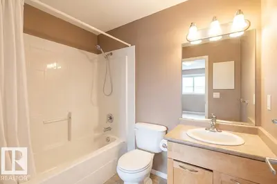 Interior photo 3 of #1-204 4245 139 AV NW