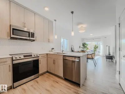 Interior photo 3 of 2957 COUGHLAN GREEN GR SW