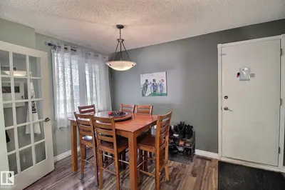 Interior photo 4 of 1035 109 ST NW NW