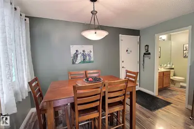 Interior photo 2 of 1035 109 ST NW NW
