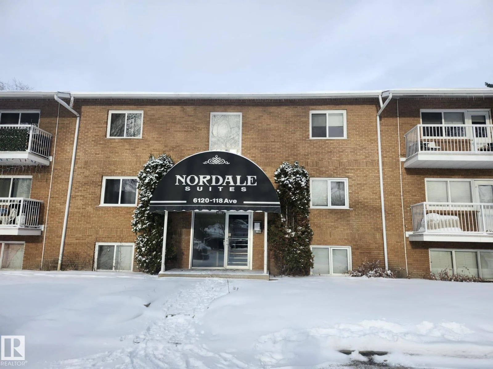 #4 6120 118 AV NW, Edmonton - 1 bedroom Apartment for sale