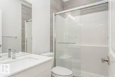 Interior photo 2 of 2907 64 ST SW