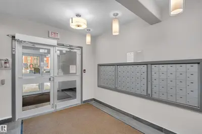 Interior photo 1 of #232 308 AMBLESIDE LI NW