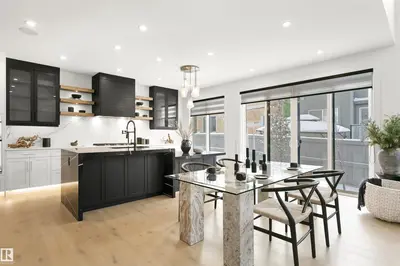 Interior photo 4 of 6245 KING VISTA VS SW