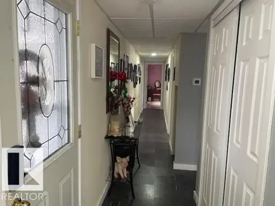 Interior photo 3 of 46 Round Road NW