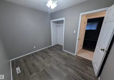 Interior photo 4 of 5524 47A ST