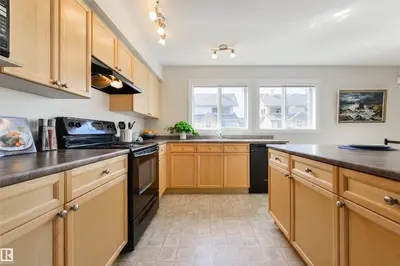 Interior photo 4 of #67 12050 17 AV SW