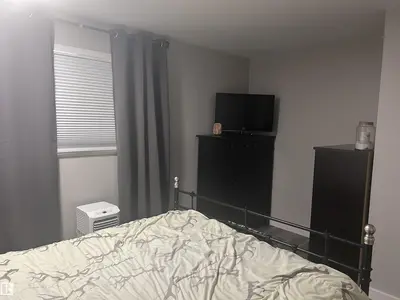 Interior photo 3 of 4515 54 Ave