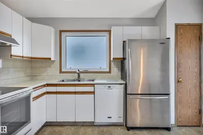 Interior photo 4 of 5 DONALD PL