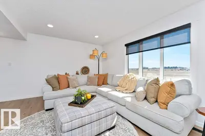 Interior photo 3 of 1269 MCLEOD AV