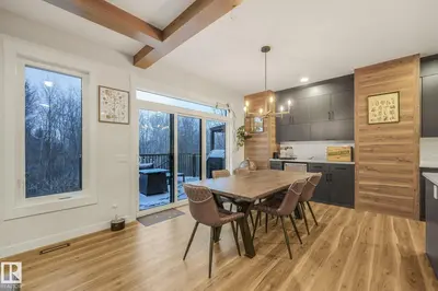 Interior photo 2 of 707 KINGLET BV NW