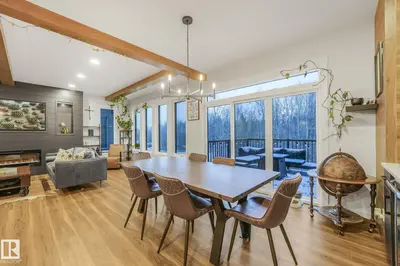 Interior photo 3 of 707 KINGLET BV NW