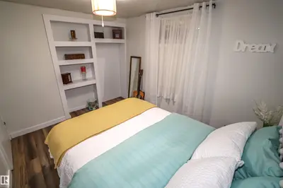 Interior photo 4 of 5005 47 Ave