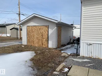 Photo 1 of 4816 48 AV