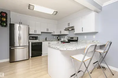 Interior photo 4 of #11 9520 174 ST NW