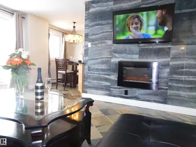 Interior photo 4 of #1704 10150 117 ST NW