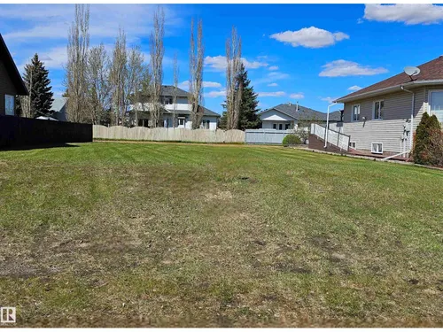 4512 54 AV, Viking - $35,000