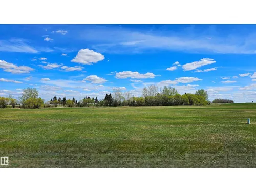 5115 45 ST, Viking - $45,000