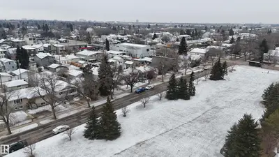 Interior photo 3 of 9541 77 AV NW