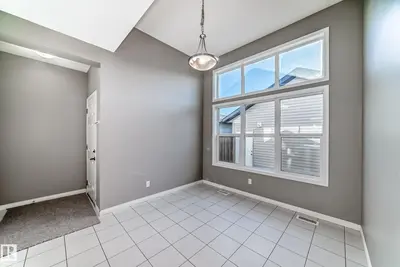 Interior photo 3 of 3116 ARTHURS CR SW