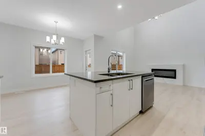 Interior photo 3 of 339 ROBERTS WD