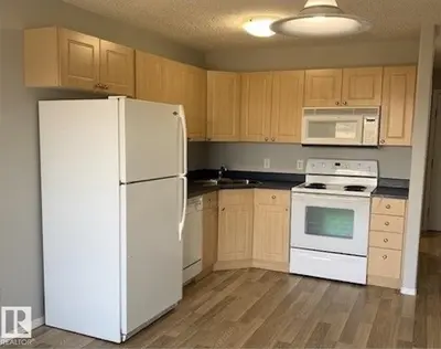 Interior photo 1 of #207 70 WOODSMERE