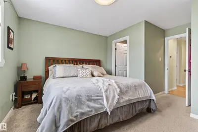 Interior photo 2 of 2604 Lake AV