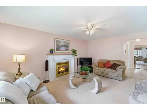 #1 COLONIAL CL, Beaumont - $675,000