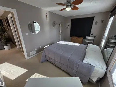 Interior photo 2 of 4929 53 ST