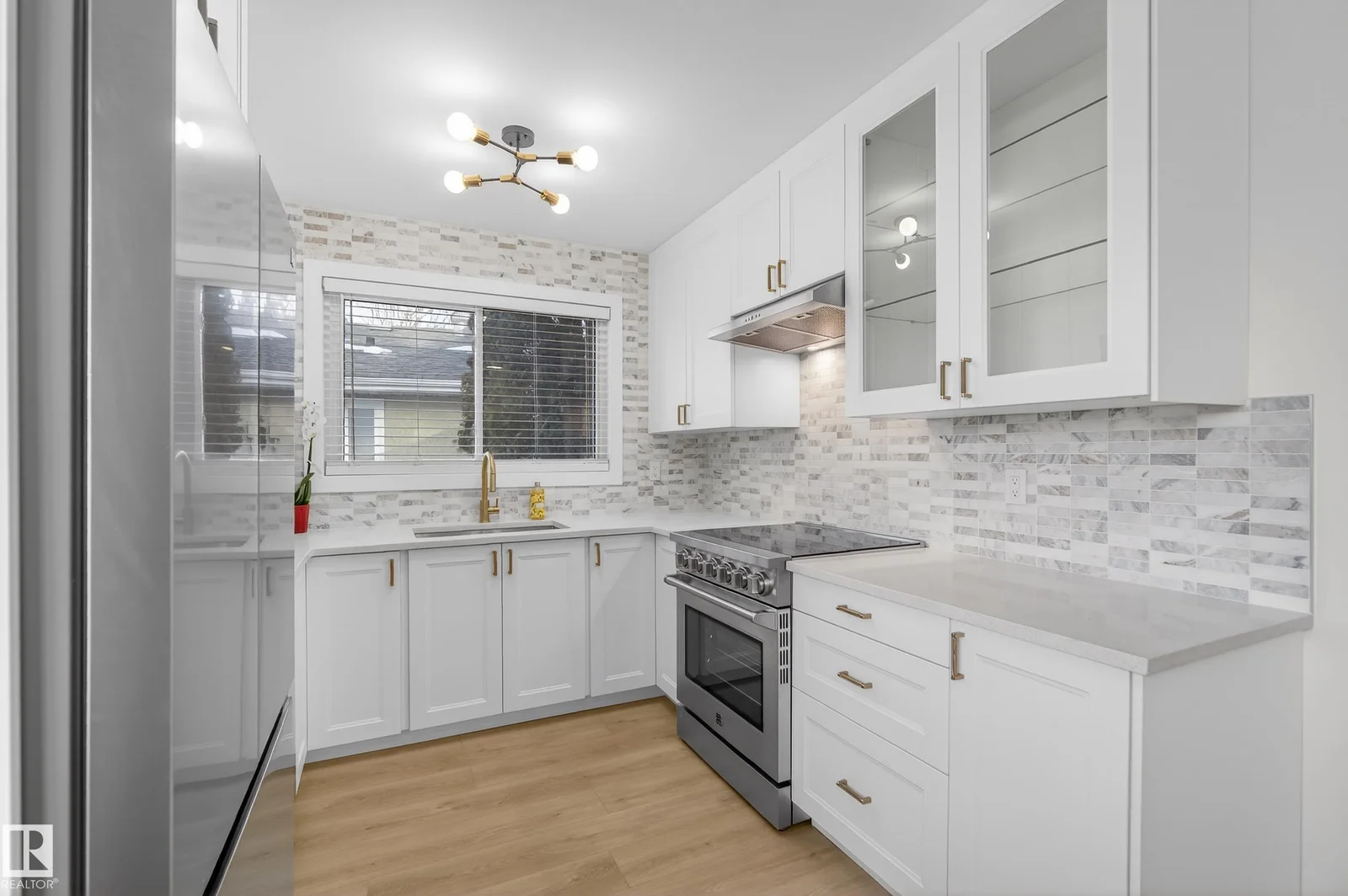 712 KNOTTWOOD RD NW, Edmonton - 5 bedroom Detached Single Family for sale