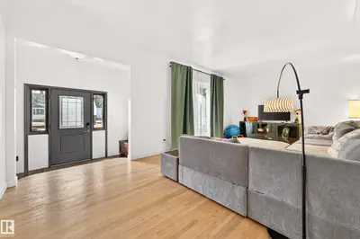 Interior photo 4 of 6807 112A ST NW